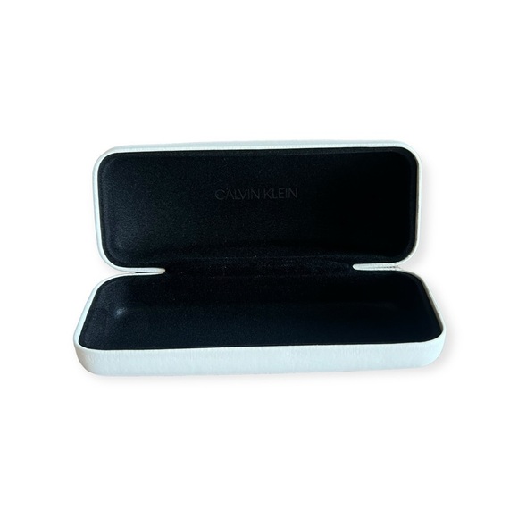 Calvin Klein white case hard eyeglasses case - Picture 3 of 5